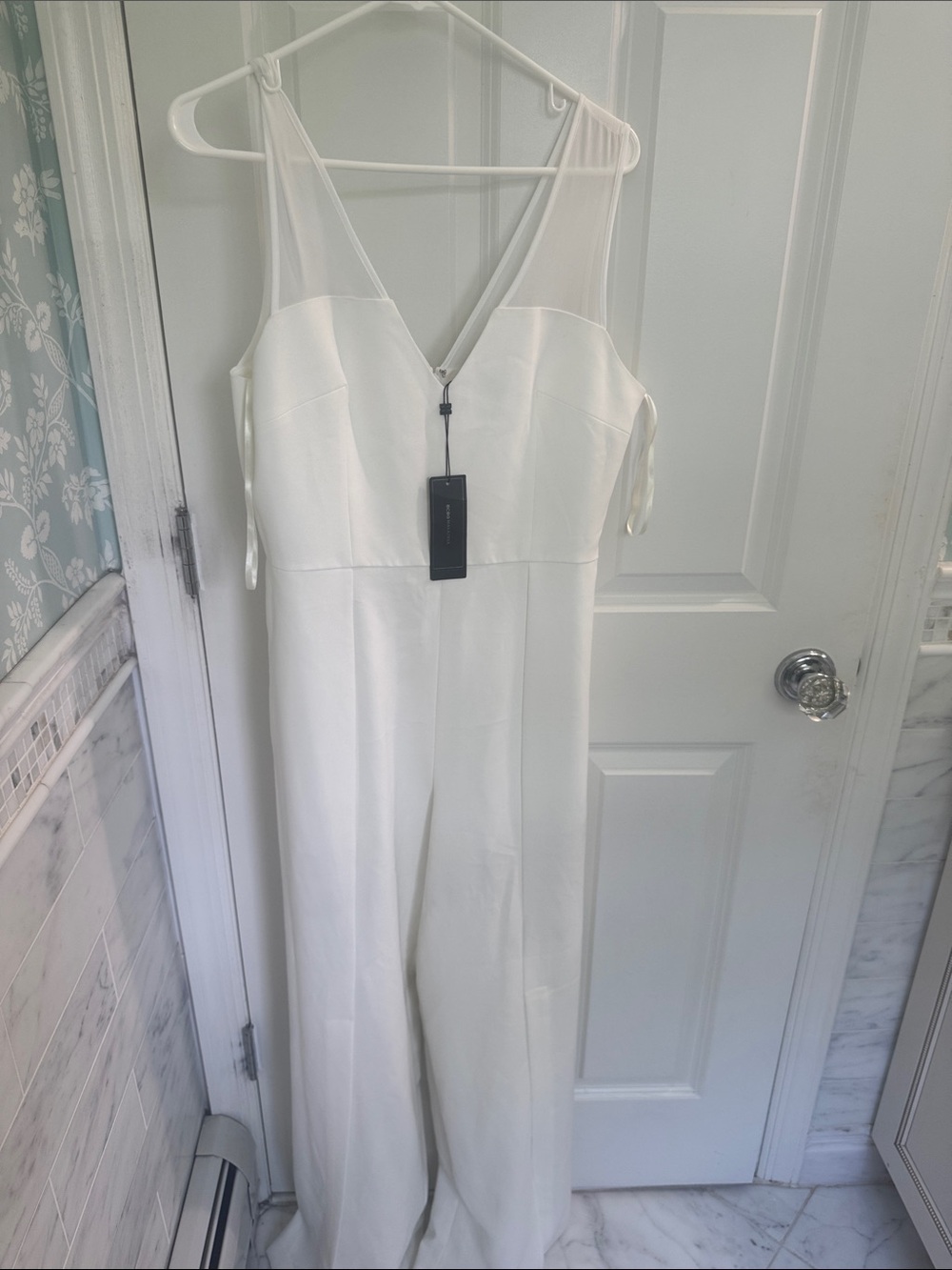 BCBGMaxAzria White V-Neck Jumpsuit- NWT M - Picture 3 of 13